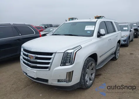 2018 Cadillac Escalade Luxury z USA, uszkodzony, nr VIN 1GYS4BKJ4JR357011
